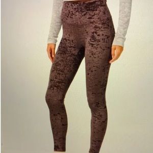 Lululemon crushed velvet leggings size 8